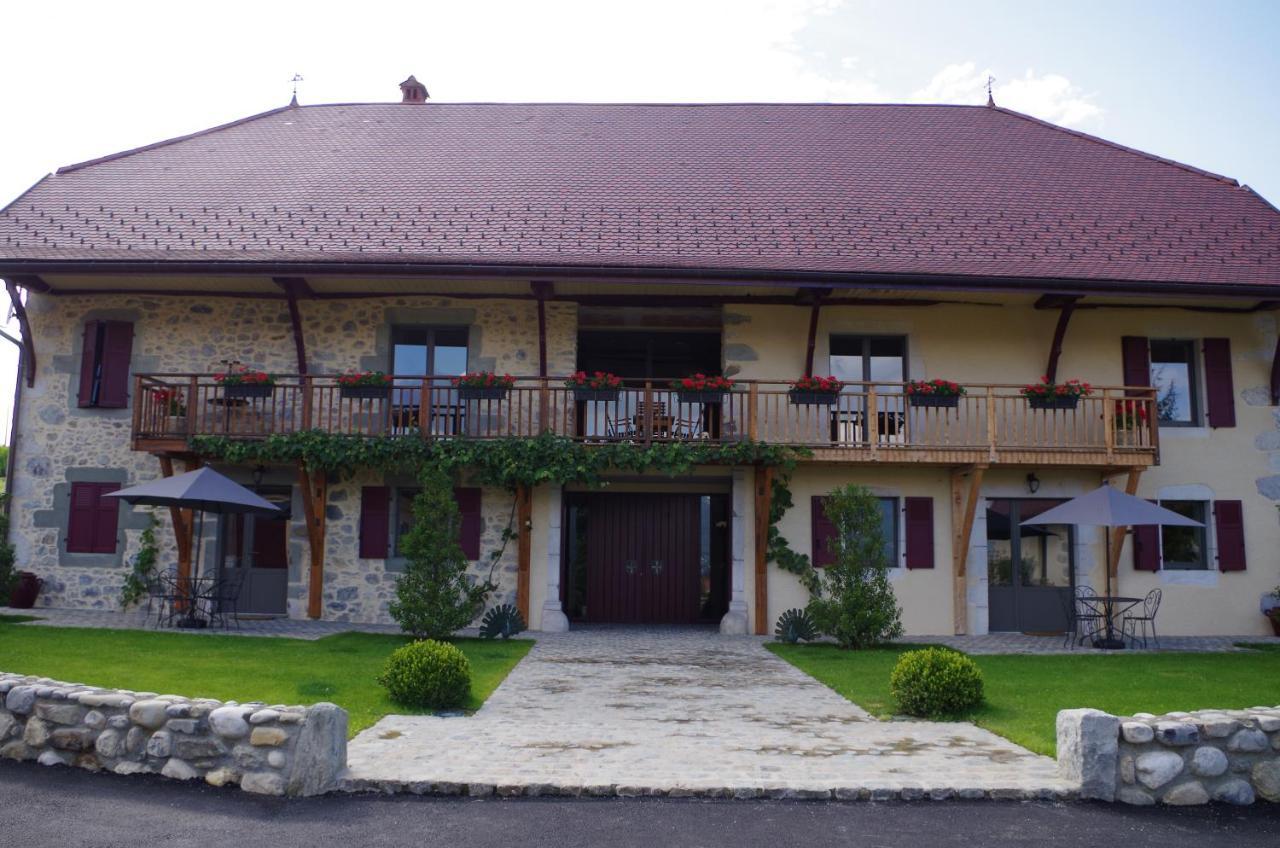 Le Paon Bleu Annecy Poisy Bed & Breakfast ภายนอก รูปภาพ