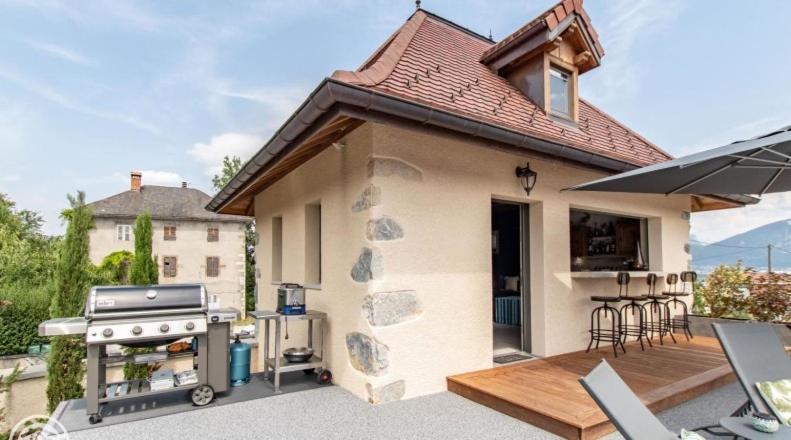 Le Paon Bleu Annecy Poisy Bed & Breakfast ภายนอก รูปภาพ