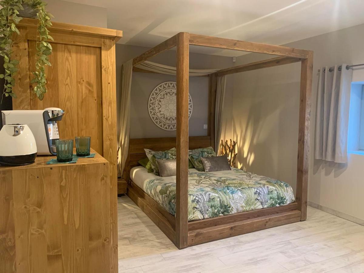 Le Paon Bleu Annecy Poisy Bed & Breakfast ภายนอก รูปภาพ