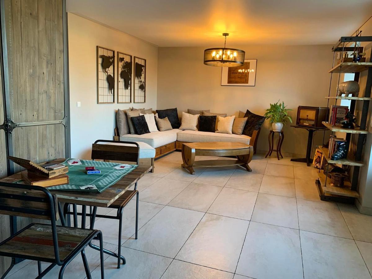 Le Paon Bleu Annecy Poisy Bed & Breakfast ภายนอก รูปภาพ